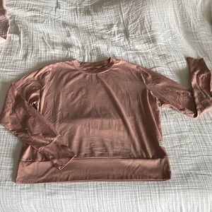 Vuori Long Sleeve Halo Crew no tags only worn once!